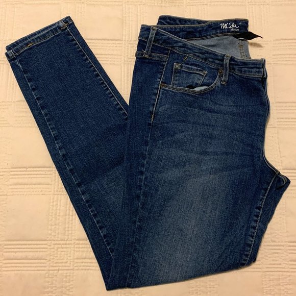 Mossimo Denim Denim - Gently Worn Mossimo Power Stretch Low Rise Skinny Jeans